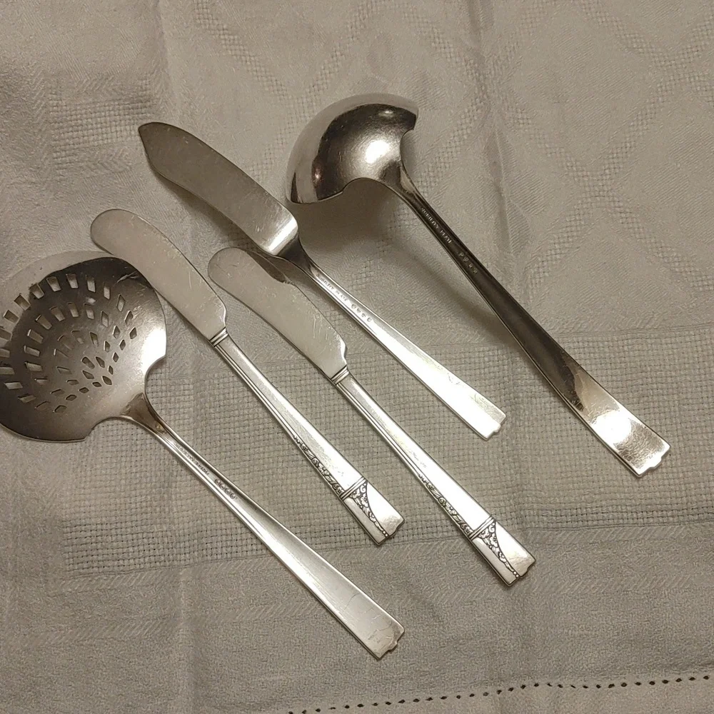 Nobility Caprice Silver Tom Server, Gravy Ladle, Master Butter, 2 Butter